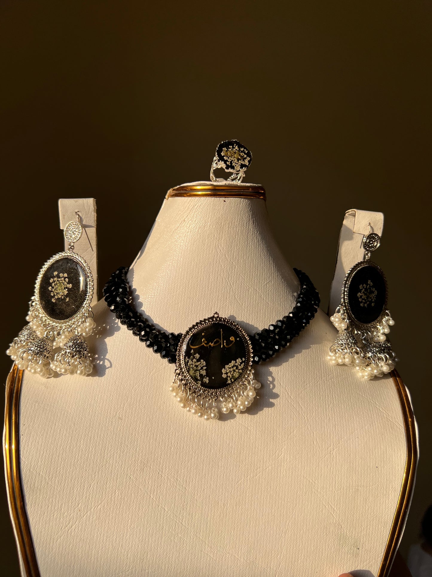 Classy set✨🖤-Earrings,Chokker & Ring