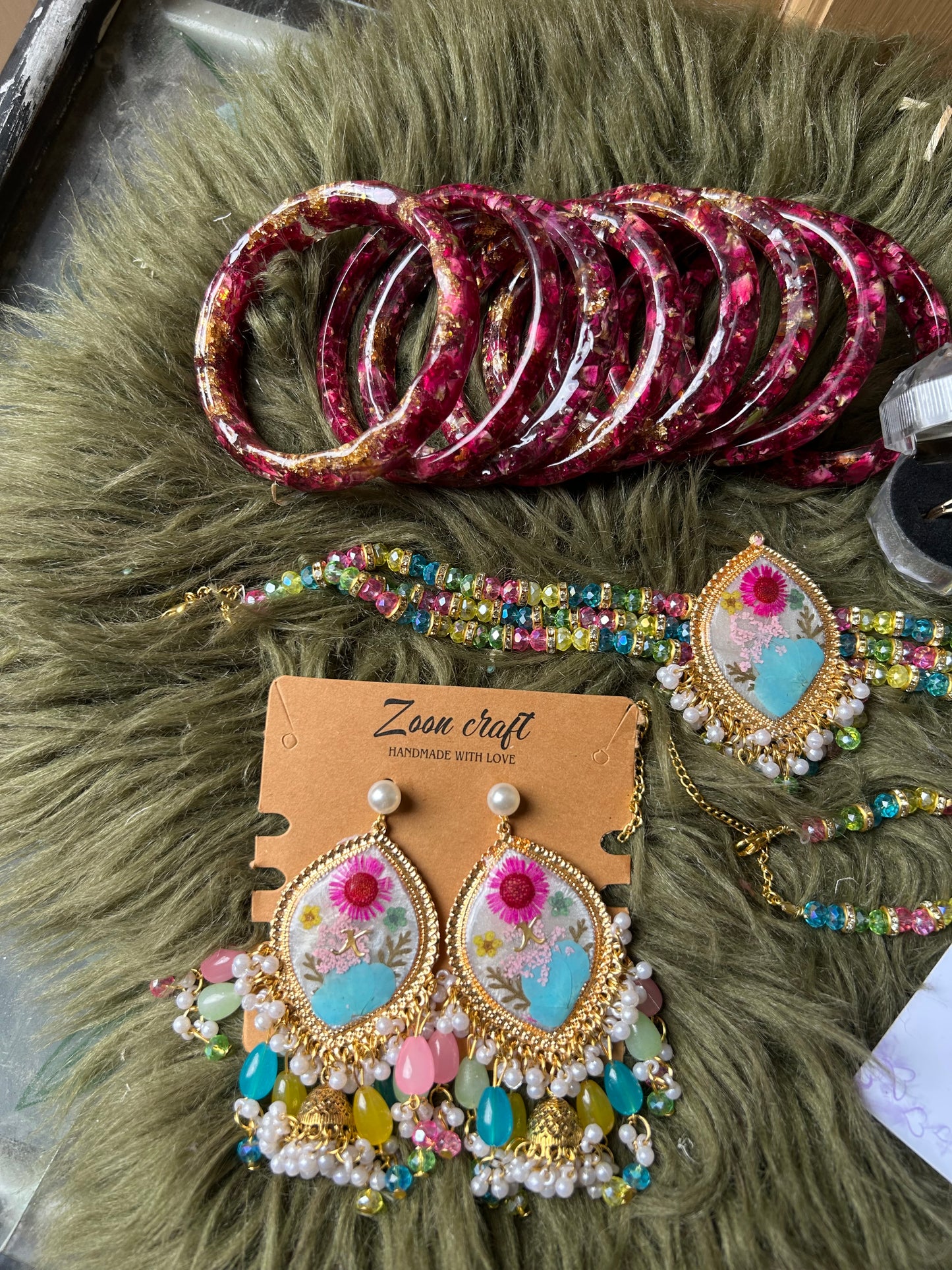 Polychrome Gems ππͺ·β¨- Resin jewelry set ( jhunkas , mala , bracelet, ring & 8 bangels ) π₯