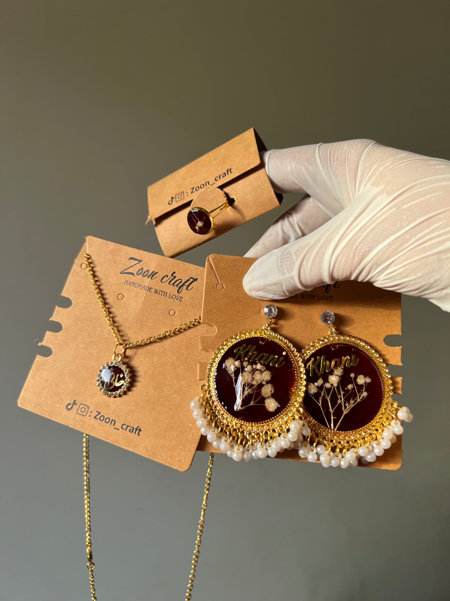 Sanguine Set π«Άπ»β€οΈβπ₯- Resin bloody set ( earrings , pendent & ring )