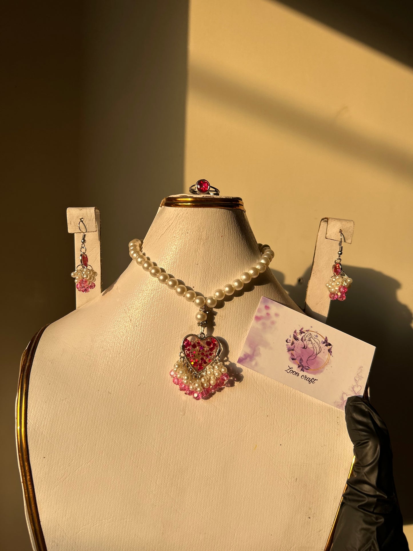 Princess classy set🩷3 peice set | Chokker earrings and ring❤️