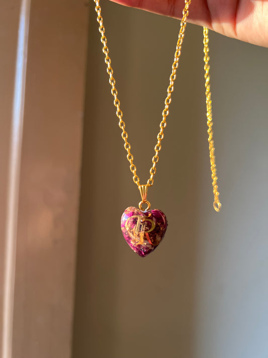 3D Heart pendant | dried Rose petals preserved ✨❤️