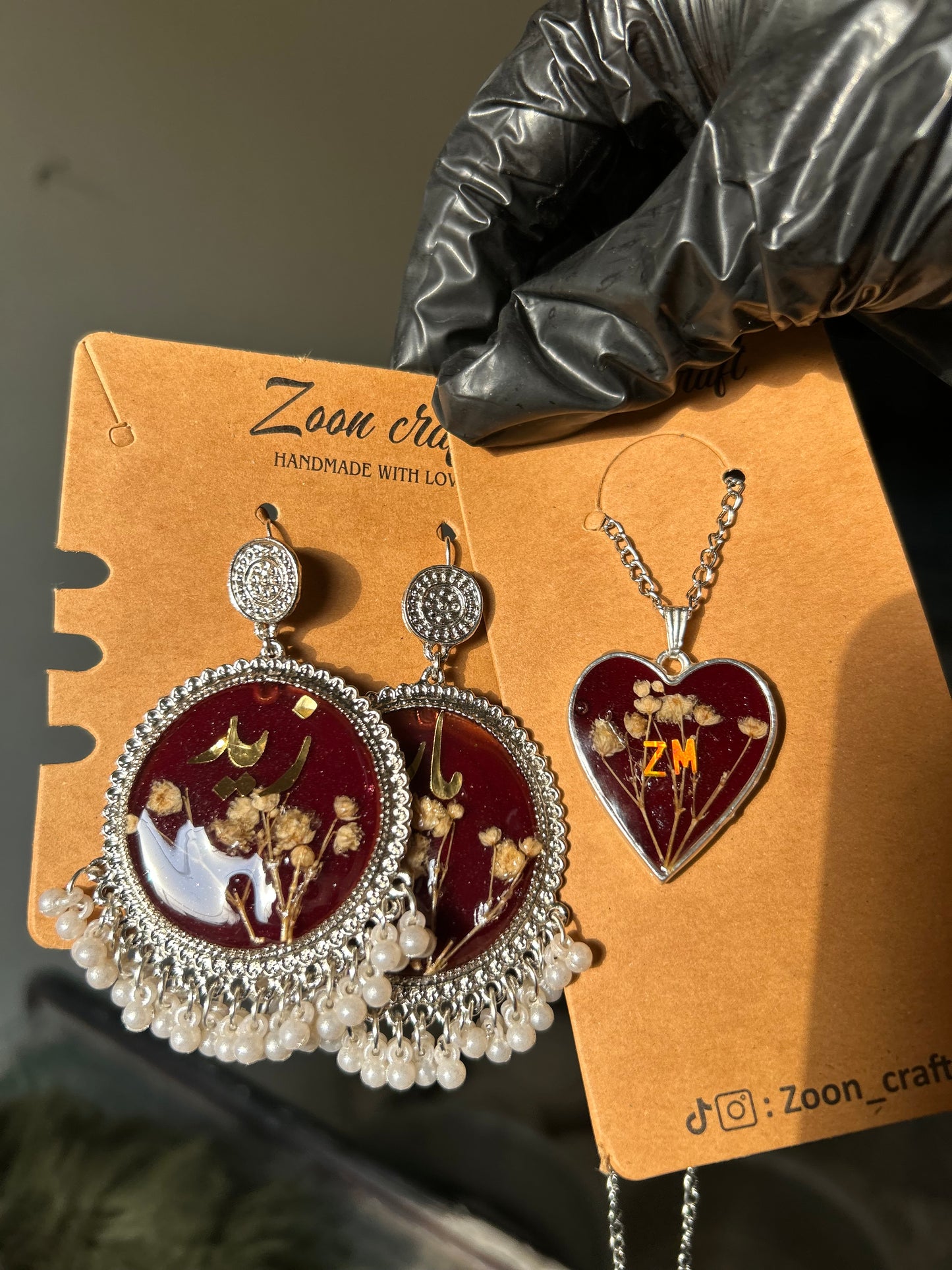 Ruby Ritual ❤️‍🔥 - Resin bloody set ❣️( earrings & a pendant) ✨🫶🏻