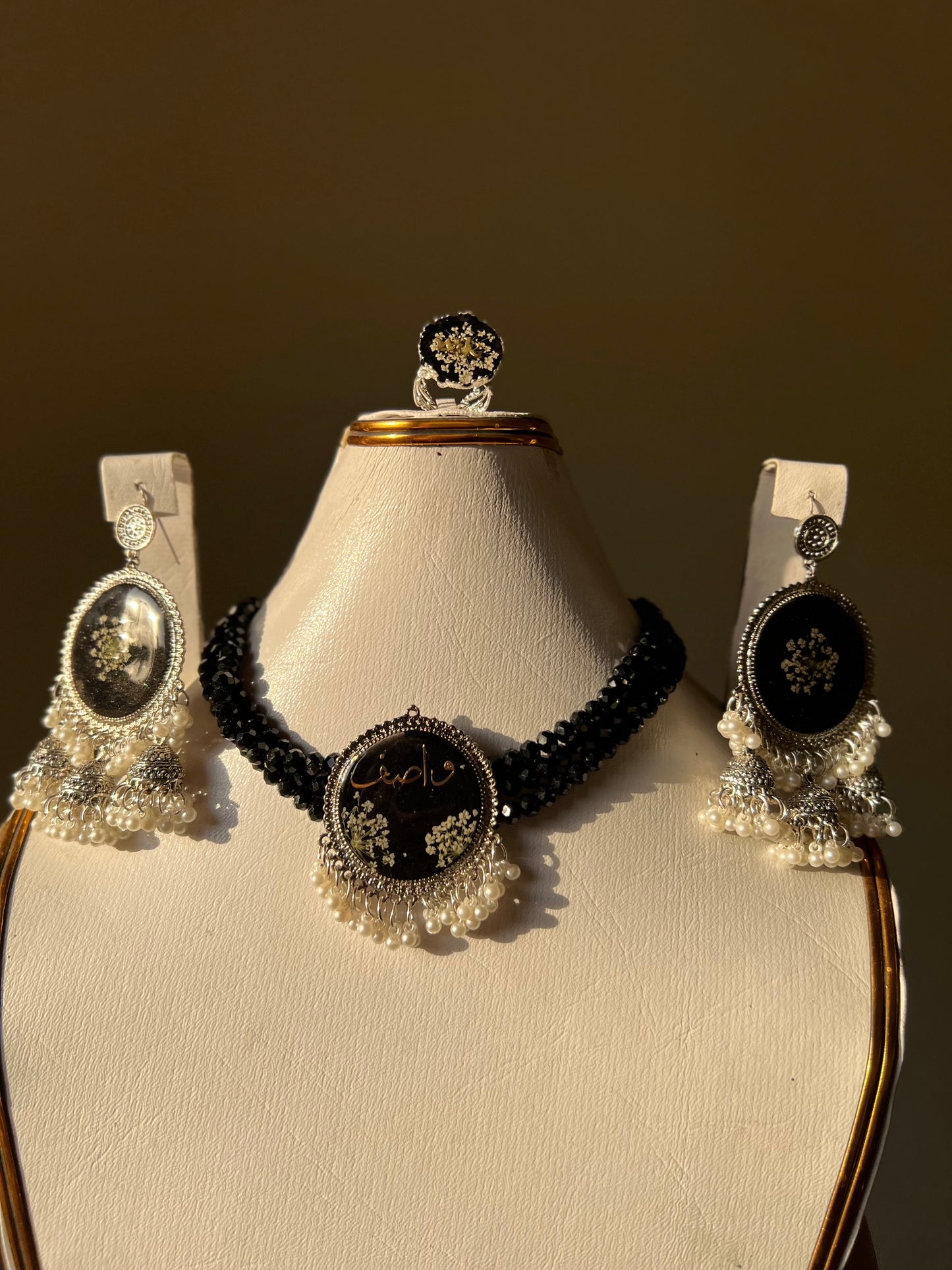 Classy set✨🖤-Earrings,Chokker & Ring