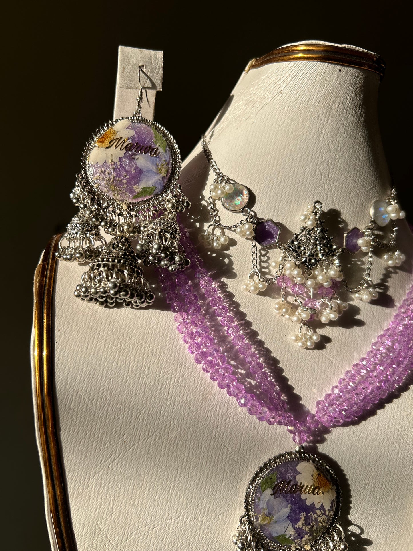 Lilac 3 jhumki set include Earrings, Mala & chokker💜