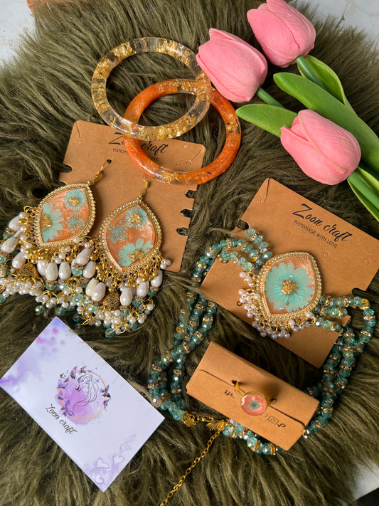 Aqua & peach Dreamy set ✨🩵🧡Earrings Chokker bangles and Ring