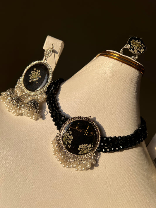 Classy set✨🖤-Earrings,Chokker & Ring