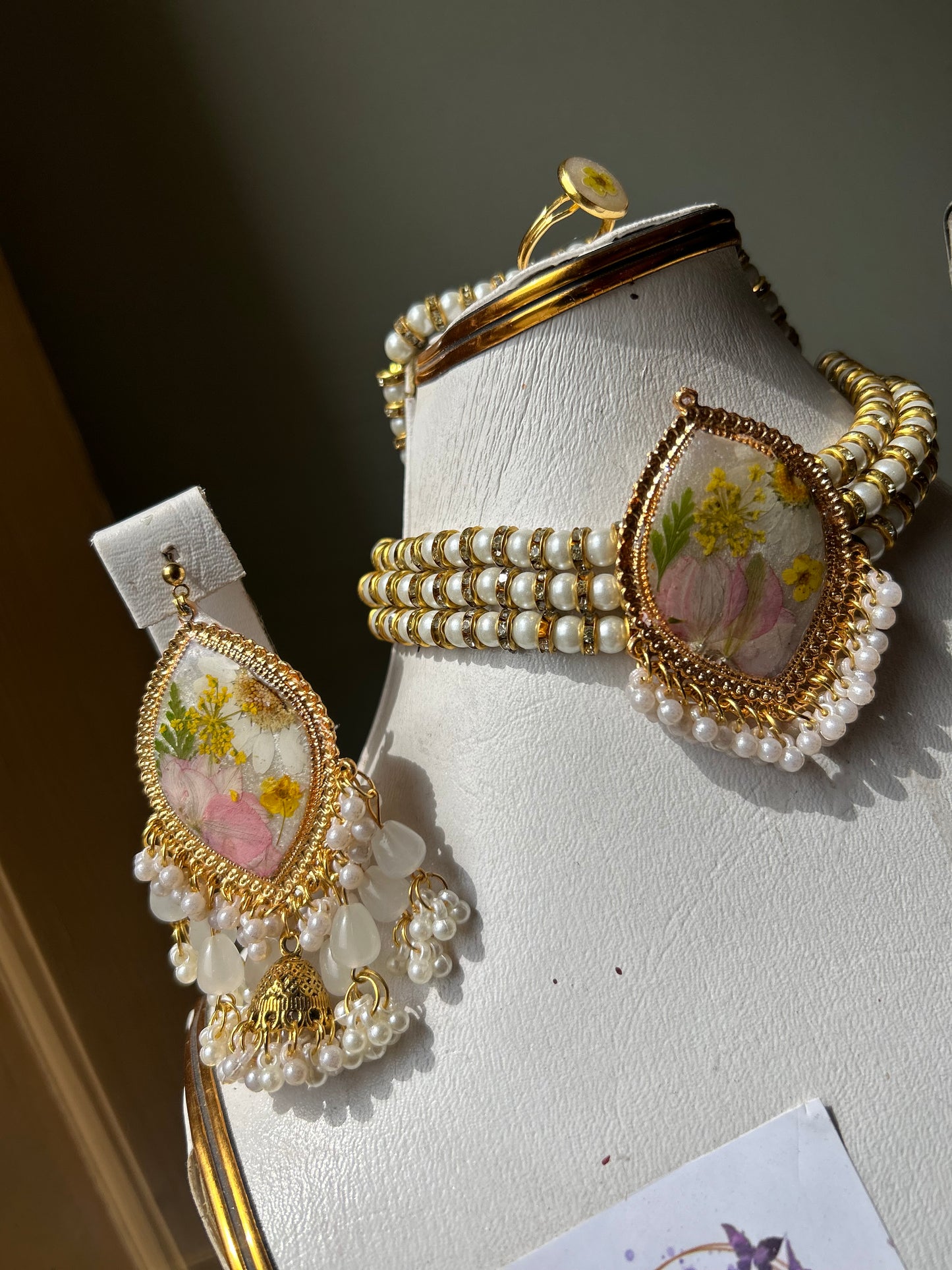 Grace pod✨🩷 - Resin jewelry set ✨🩷