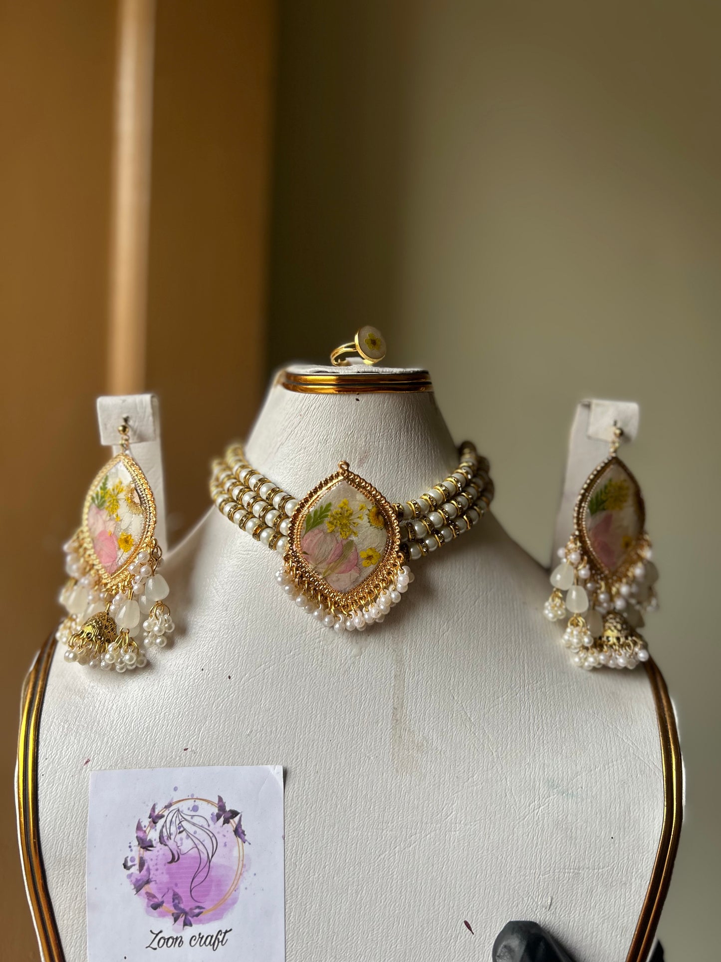 Grace pod✨🩷 - Resin jewelry set ✨🩷