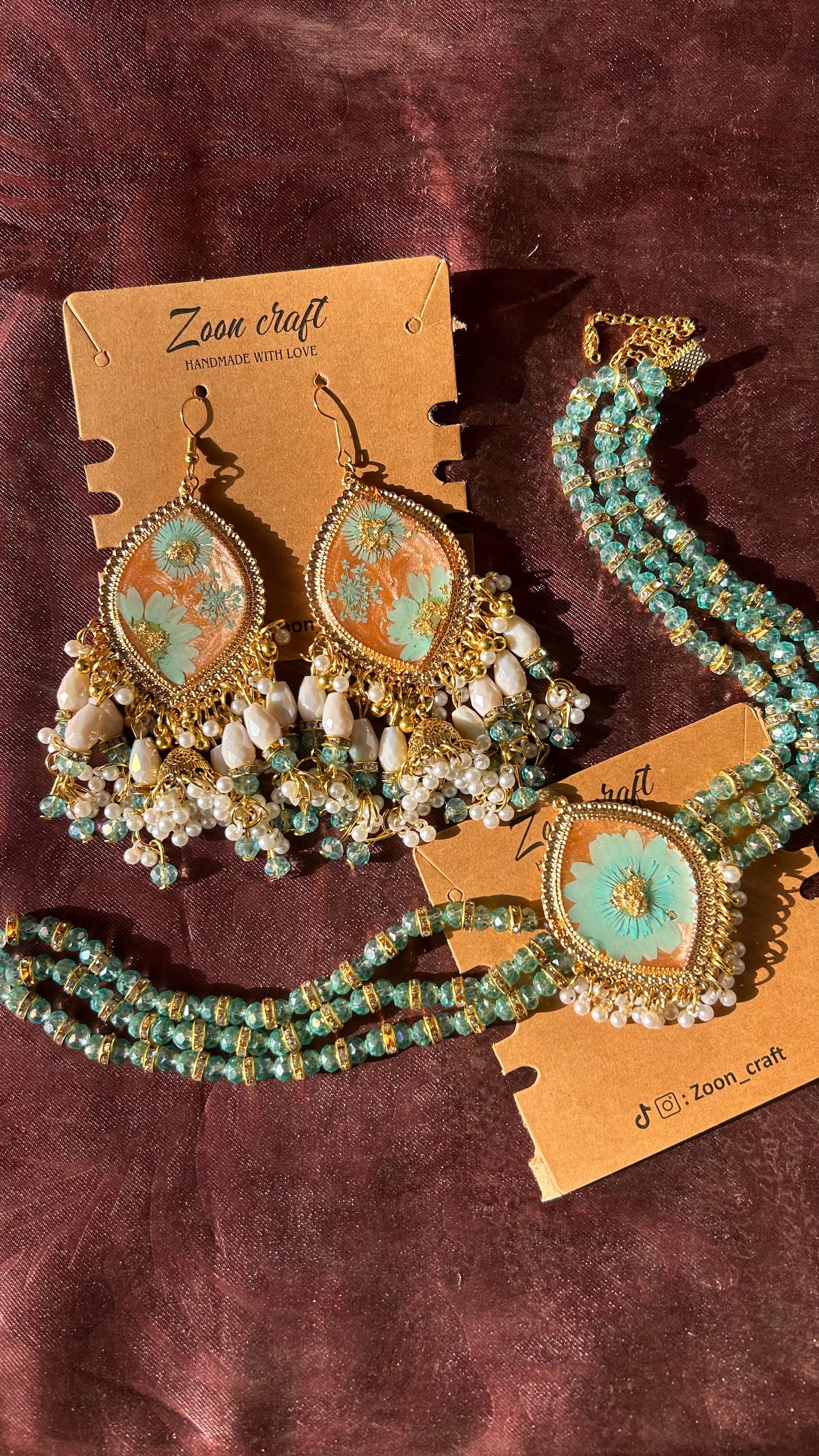 Aqua & peach Dreamy set ✨🩵🧡Earrings Chokker bangles and Ring